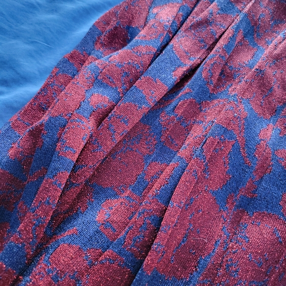 Club Monaco Metallic Floral Pleated Midi Skirt - Picture 3 of 3